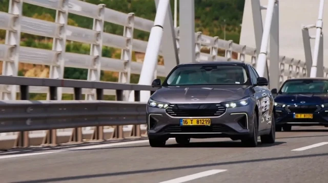 toggun-yeni-sedan-modeli-t10f-her-asamayi-basariyla-tamamladi-kamuflajsiz-detayli-goruntuler-tanitim-videosu-yayinlandi-SGcyVRpn.webp